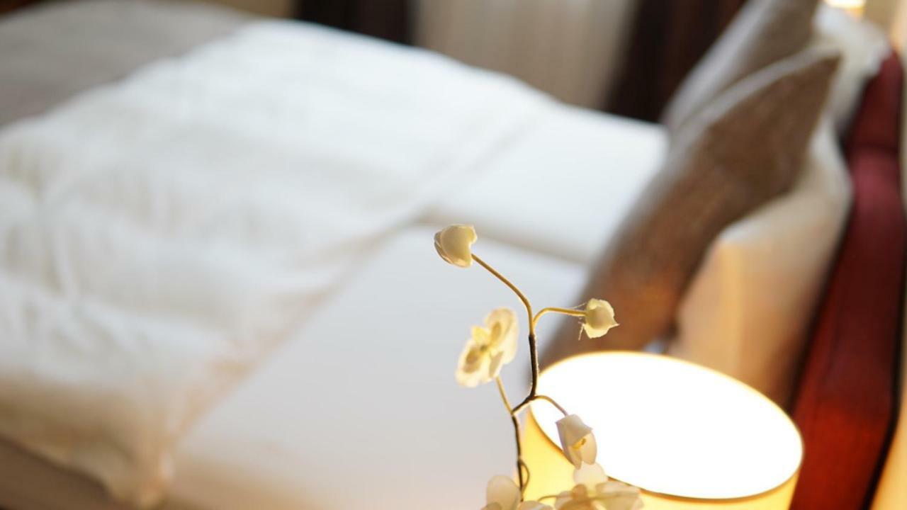 Hotel-Events Adlerpalast Рюссельхайм Экстерьер фото